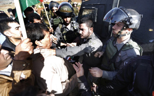 Мировое сообщество призвало к расследованию обстоятельств смерти палестинского министра